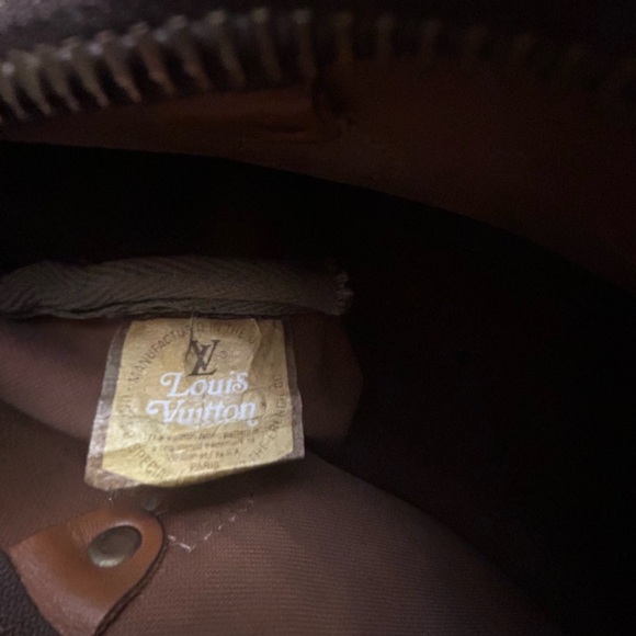 SOLD****Authentic Vintage Louis Vuitton Monogram Speedy 25 - Picture 14 of 16